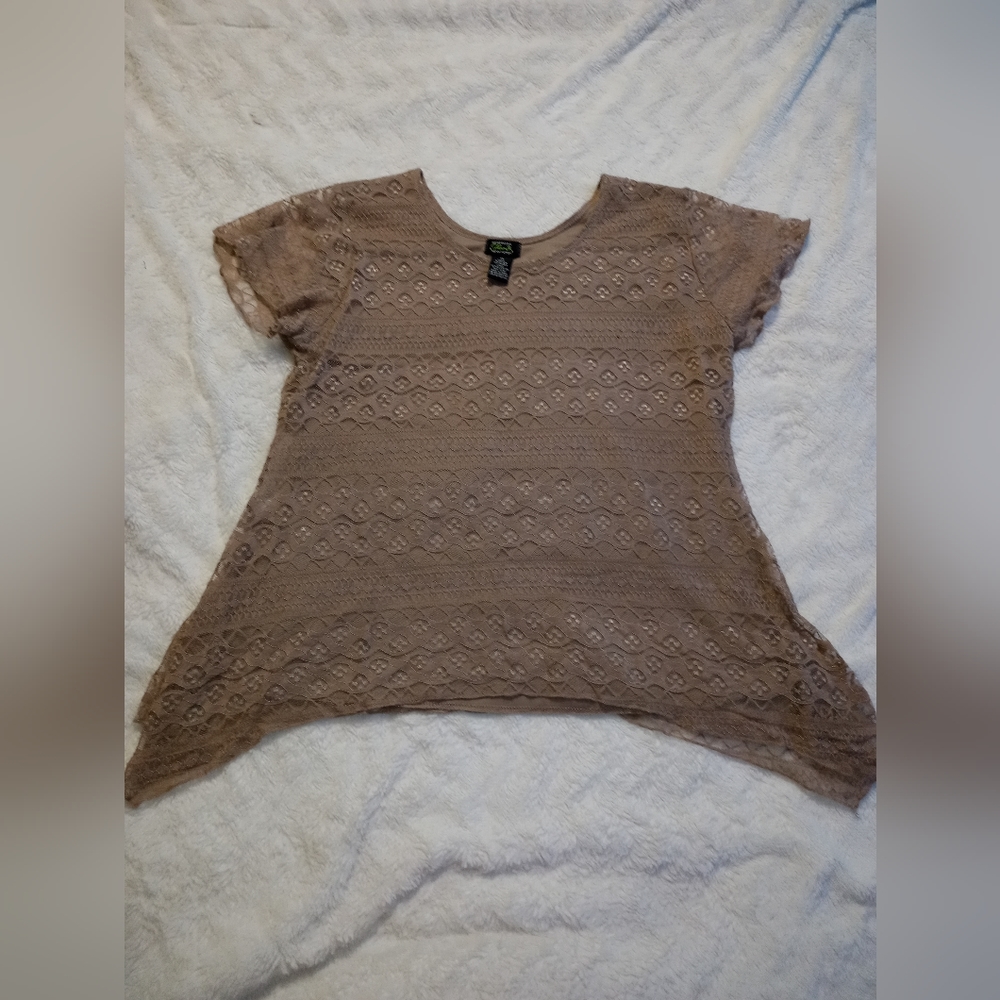 Womens tan shirt